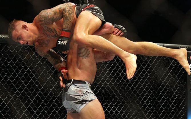 "Just put him on his a**" - Former UFC title contender questions Michael Chandler for trying to "get fancy" during his fight against Dustin Poirier at UFC 281