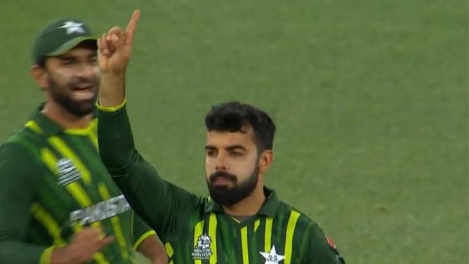T20 World Cup 2022: [WATCH] Shadab Khan inflicts a brilliant run out to send back Devon Conway in 1st semi-final