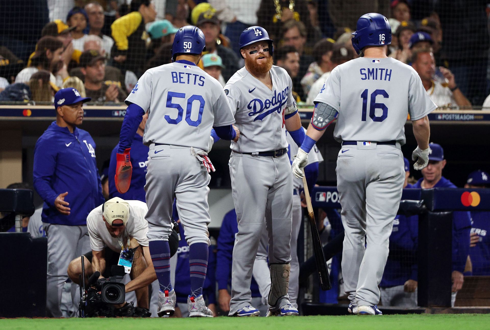 Dodgers reliever Blake Treinen has surgery to repair shoulder