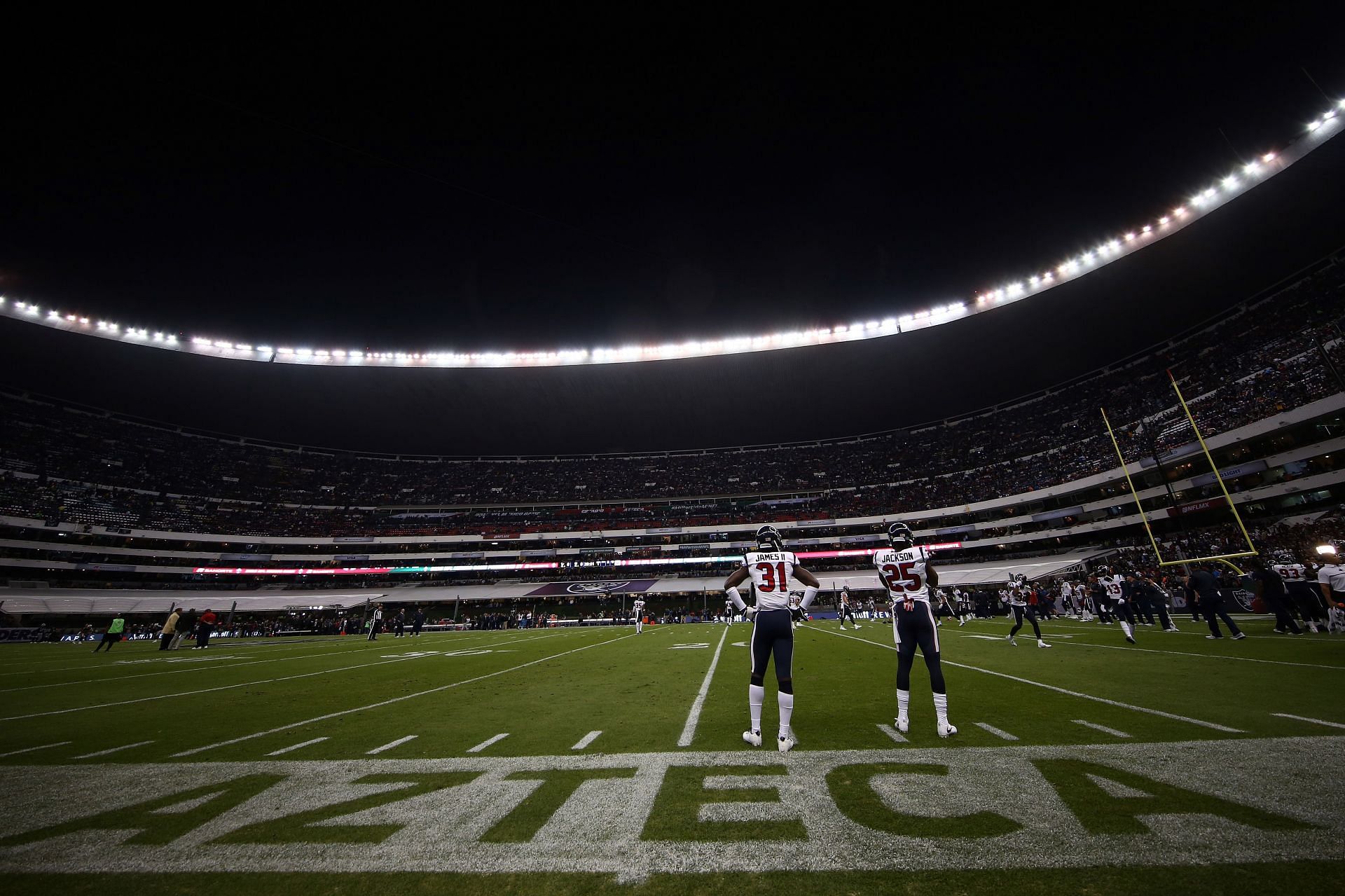 Houston Texans v Oakland Raiders