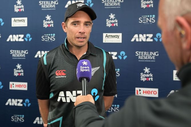 "I love playing all 3 formats, so hopefully can do that for a wee while longer" - Tim Southee on the prospect of leaving national contract