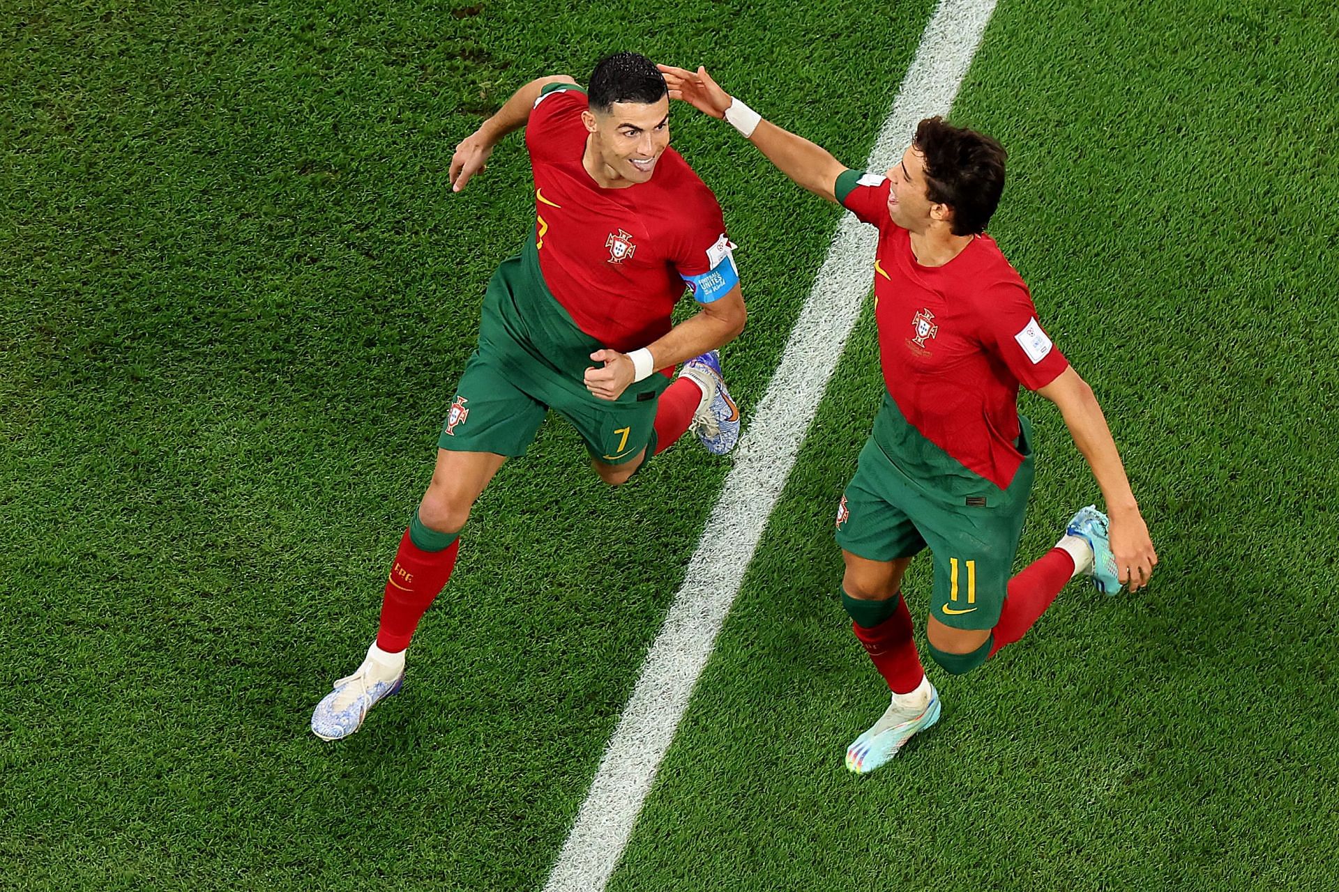 Роналдо забивает гол головой. Роналдо Португалия 2022. Роналду сборная Португалии 2022. Роналду Криштиану Португалия ЧМ. Криштиану Роналду сборная Португалии 2022.