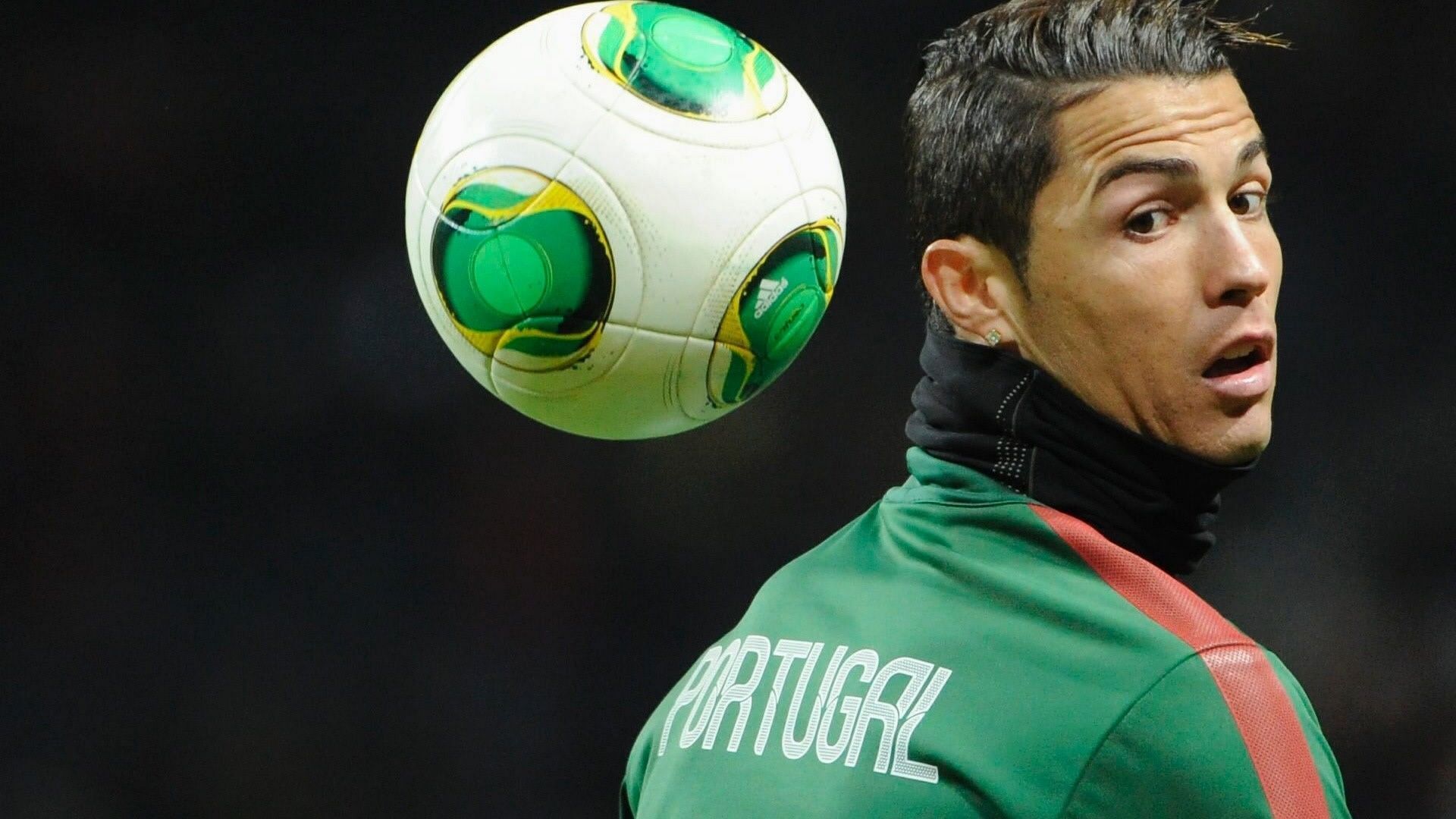 Cristiano Ronaldo dos Santos Aveiro (Image via Pinterest)