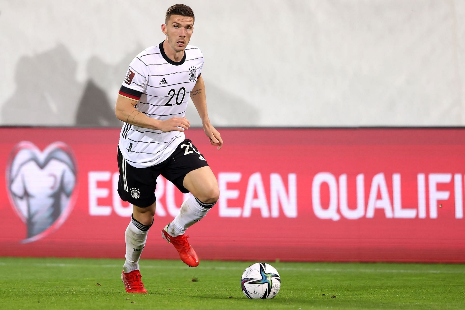Robin Gosens in action for Germany during a 2022 FIFA World Cup Qualifier against Liechtenstein