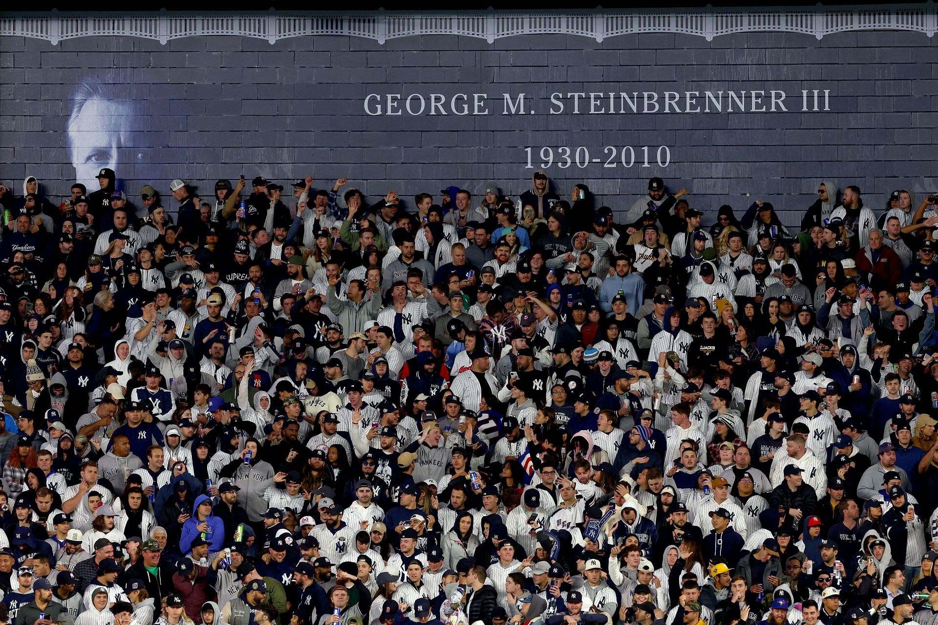 Yankees fans throw trash at Guardians outfielders after New York win