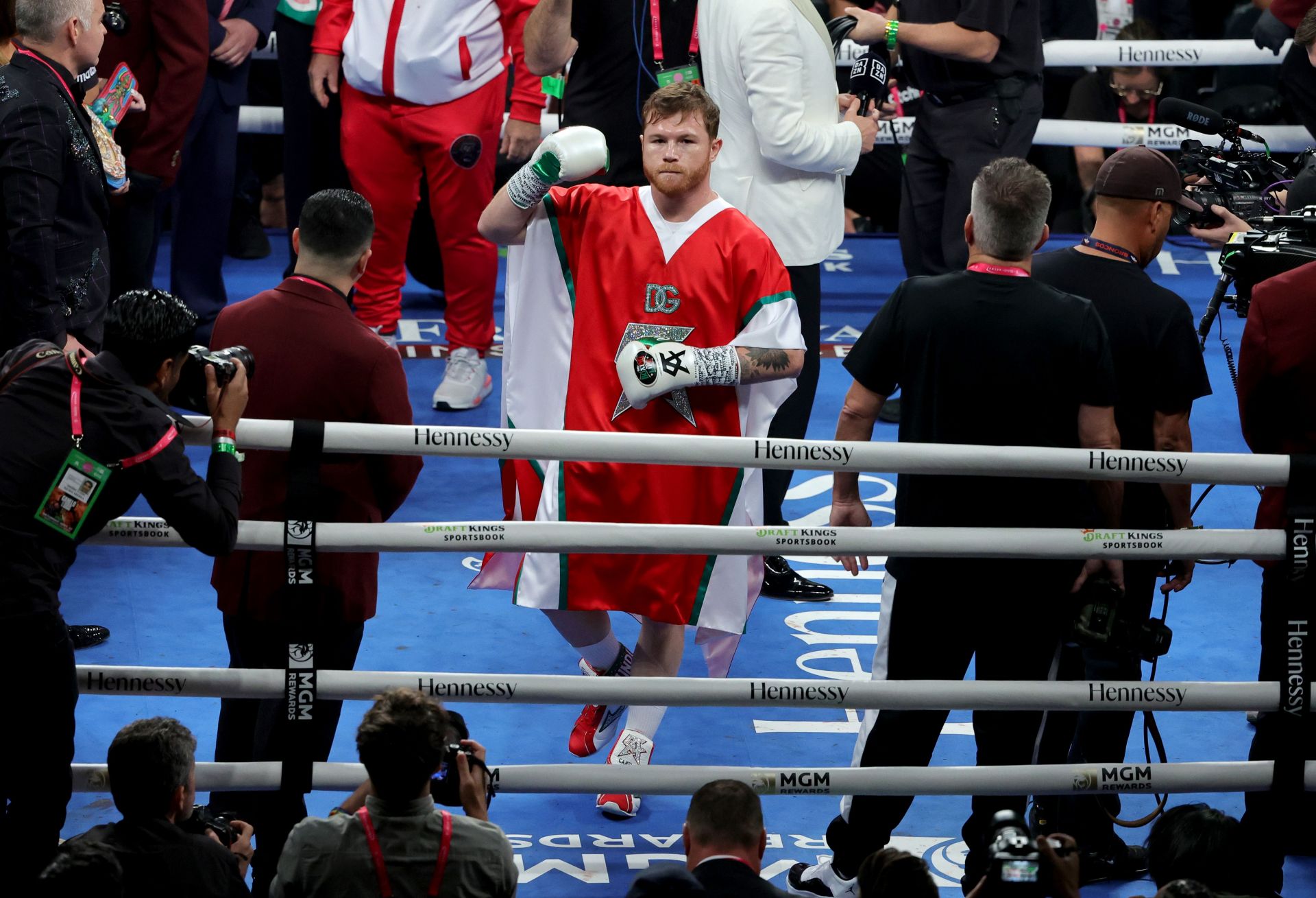 Canelo Alvarez Eyeing Tune-up Fight In May, Gives Potential Timeline ...