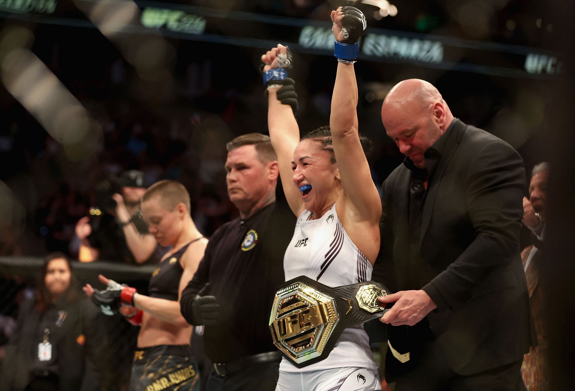 Carla Esparza will be hoping to continue her winning streak when she defends her strawweight title against Weili Zhang