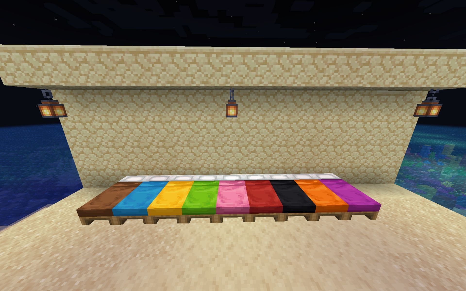 Minecraft has tons of bed colors (Image via Mojang)
