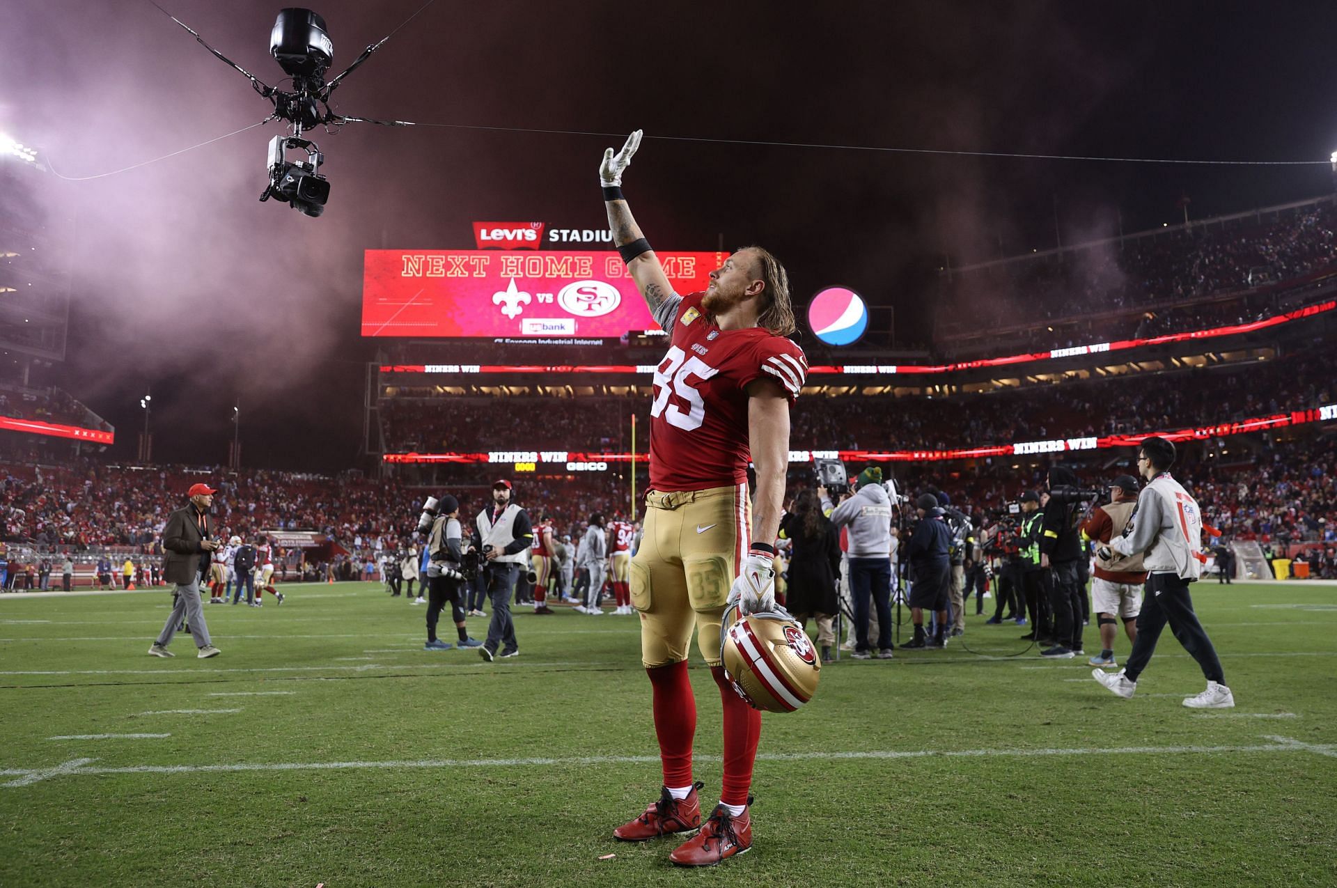 Los Angeles Chargers v San Francisco 49ers