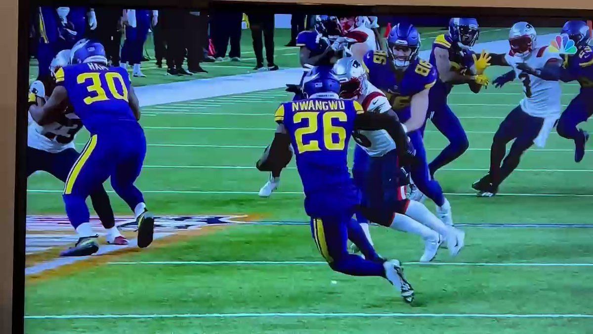 NFL officiating chief explains why Hunter Henry touchdown against Vikings  was overturned - Pats Pulpit