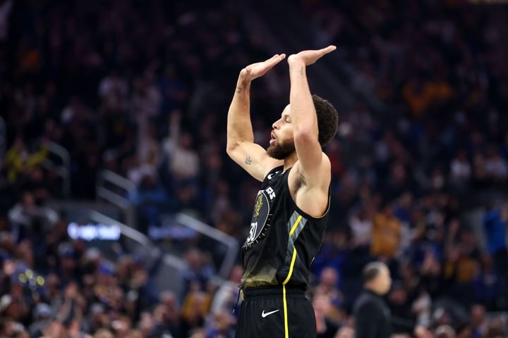 steph curry sneaker contract