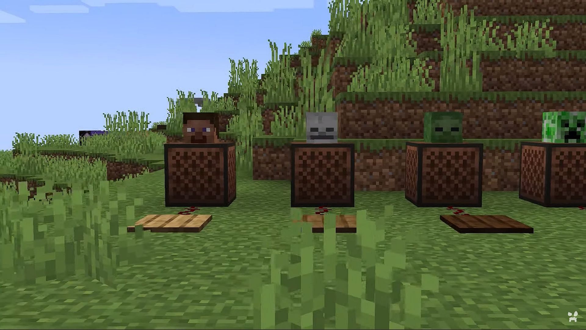Note blocks will create ambient mob sound if a mob head is on it (Image via YouTube/wattles)