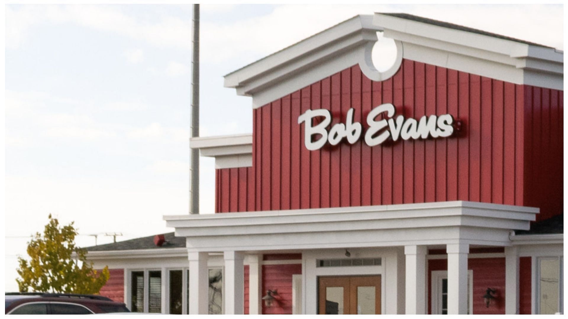 Bob Evans’ Thanksgiving Menu explored as restaurant debuts new turkey sandwich for the holiday