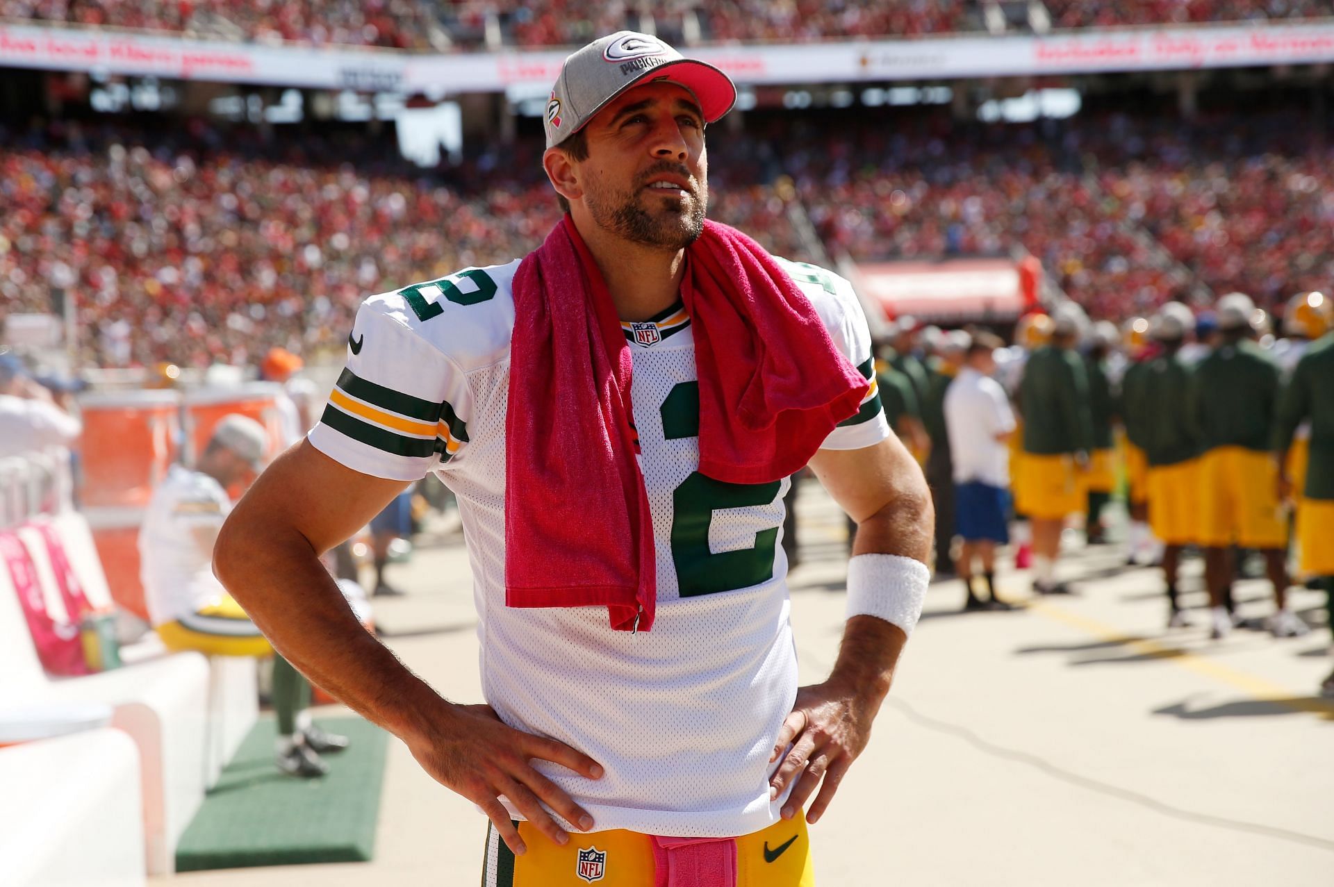 NFL Twitter Reacts to Aaron Rodgers Being Denied a WR by Green Bay Packers  During 2022 NFL Draft - EssentiallySports