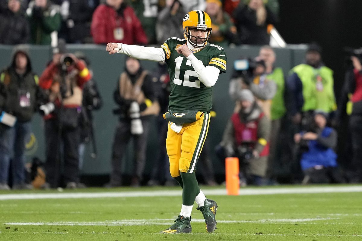 Can Aaron Rodgers lead the Green Bay Packers to an upset over the Tennessee Titans?