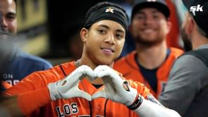 Astros fan proposed to Jeremy Pena at World Series parade: "Peña, will you marry me?"