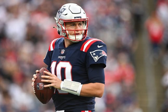 Best NFL DFS Bets for Sunday - New York Jets vs. New England Patriots - Week 11 - November 20 | 2022 NFL Football Season