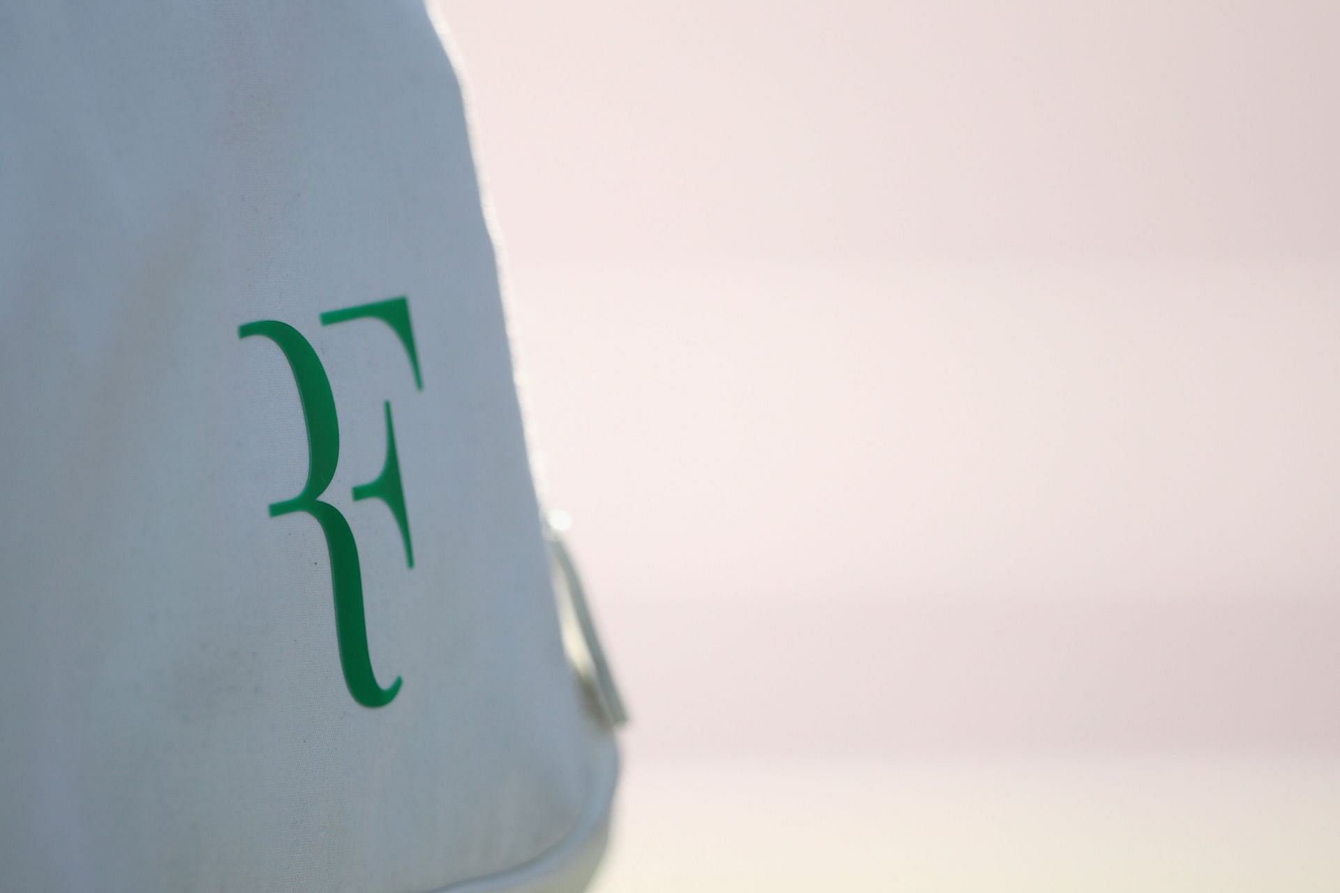 Roger Federer&#039;s logo as seen on his bag. (PC: Getty Images)