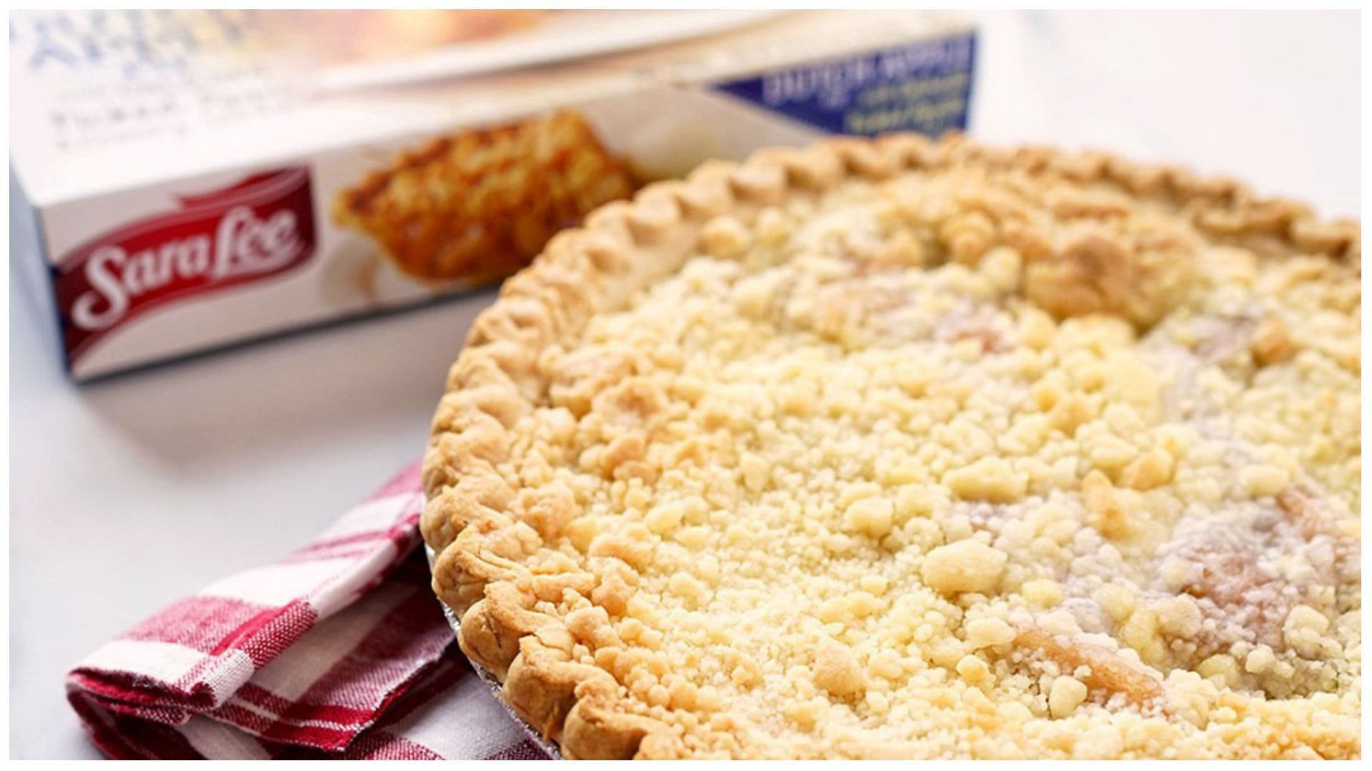 a packet of Sara Lee Vegan Pies (Image via Sara Lee Pies)