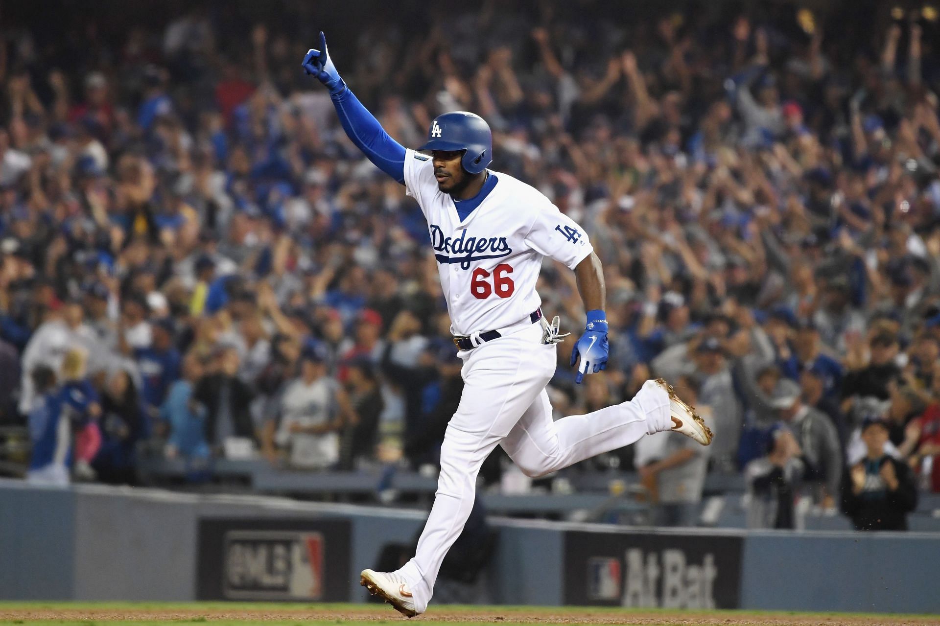 MLB on FOX - Welcome to the ATL, Yasiel Puig 😤 (Atlanta