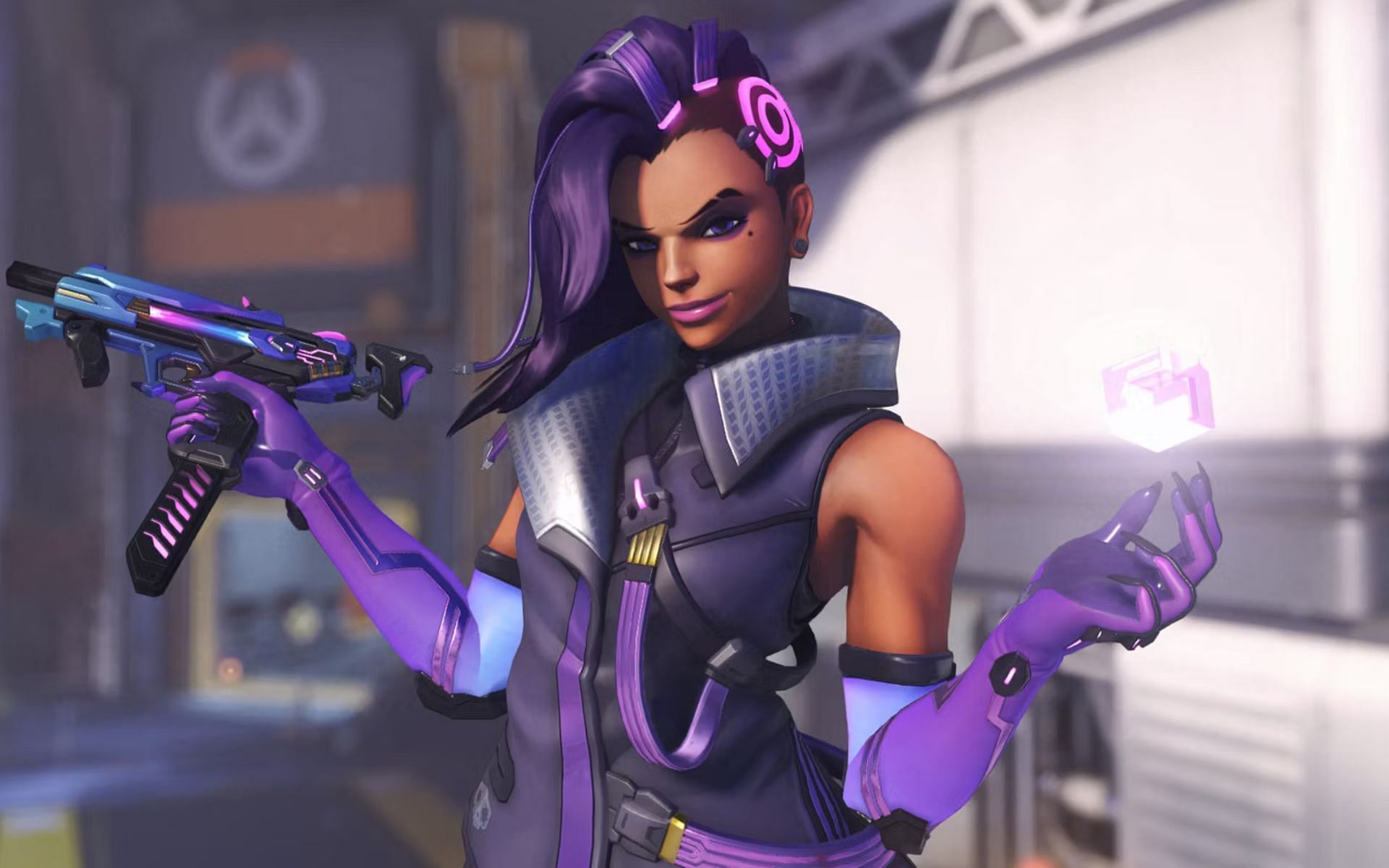 Sombra is a great stealth option for Clash (Image via Blizzard Entertainment)
