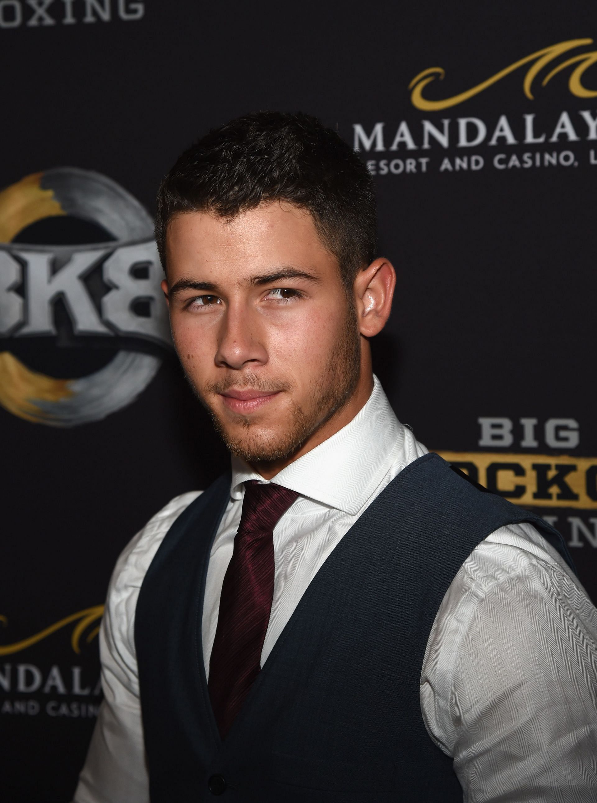 Nick Jonas will perform at the NFL Thanksgiving show.