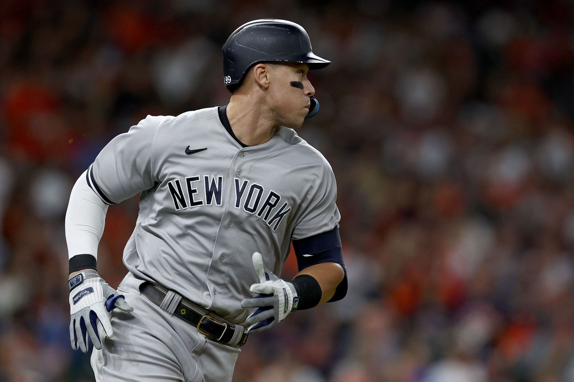Yankees fan to Aaron Judge: Thank you for everything you've done