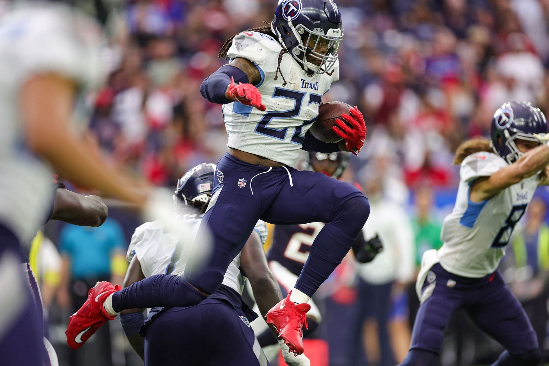 Derrick Henry injury update: Titans RB dealing with hip injury for Week 17  - DraftKings Network