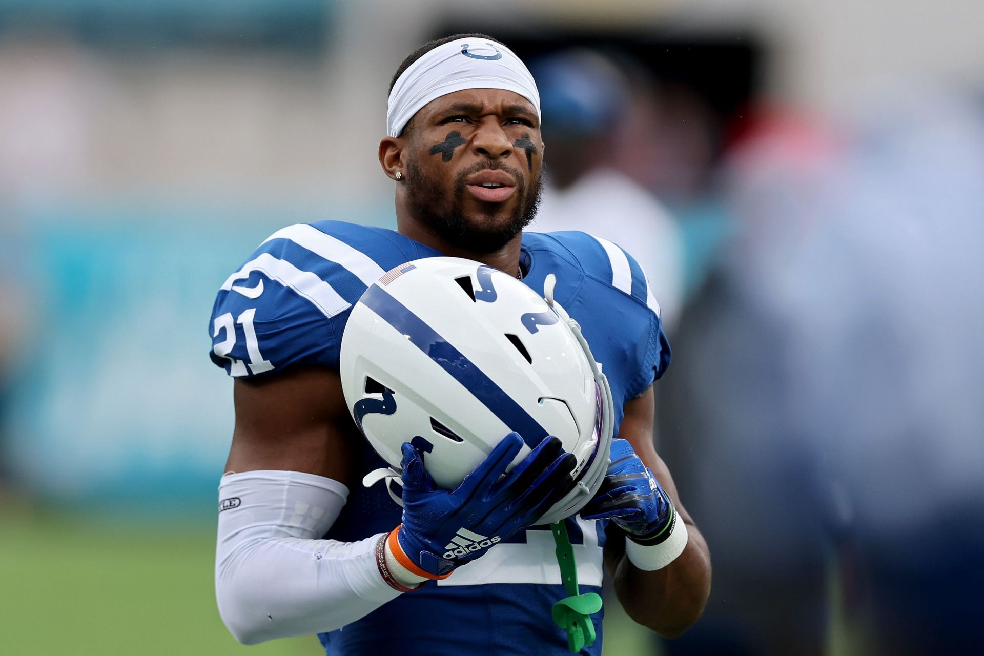 NFL Roundup: Bills RB Nyheim Hines out for season after jet ski