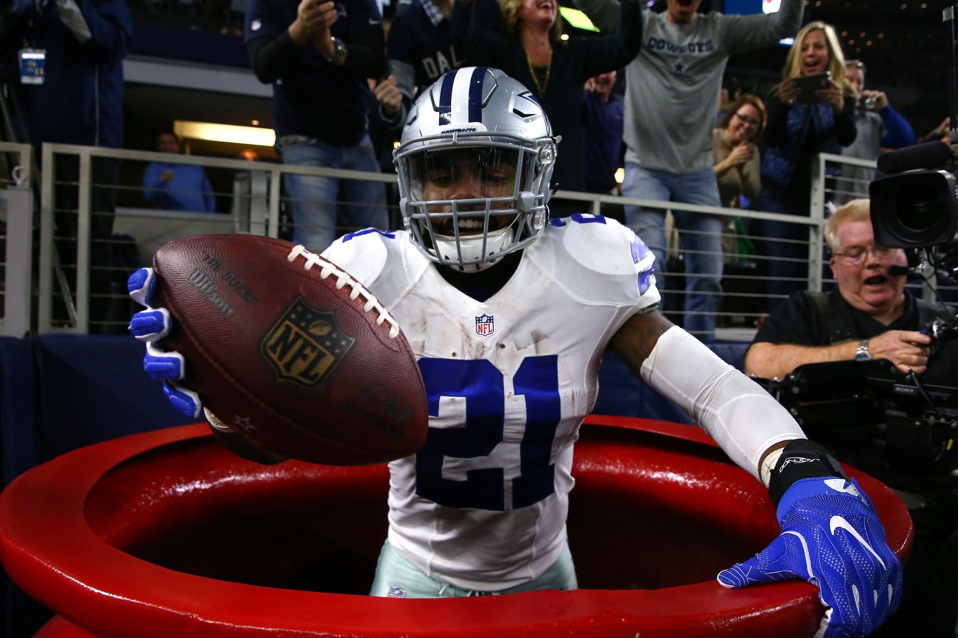 Cowboys receive joy in serving early Thanksgiving at Salvation Army