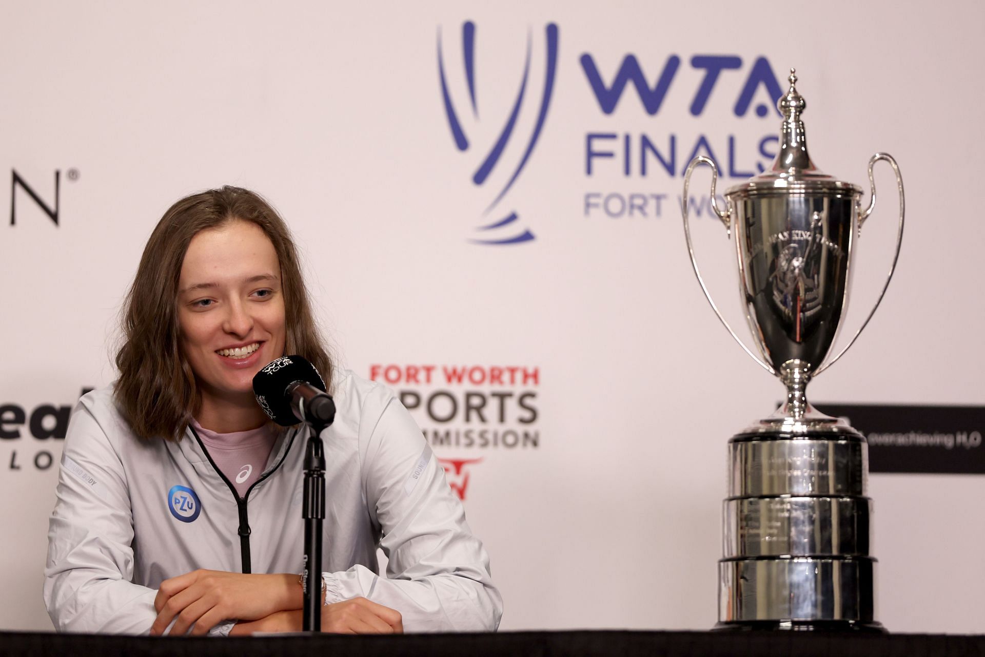 Iga Swiatek pictured during a press conference at the 2022 WTA Finals.