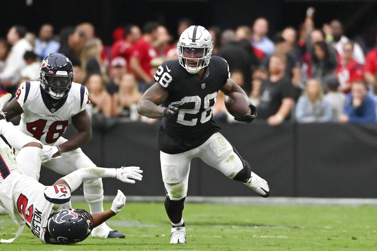 Will Josh Jacobs carry the workload for the Las Vegas Raiders again this week?
