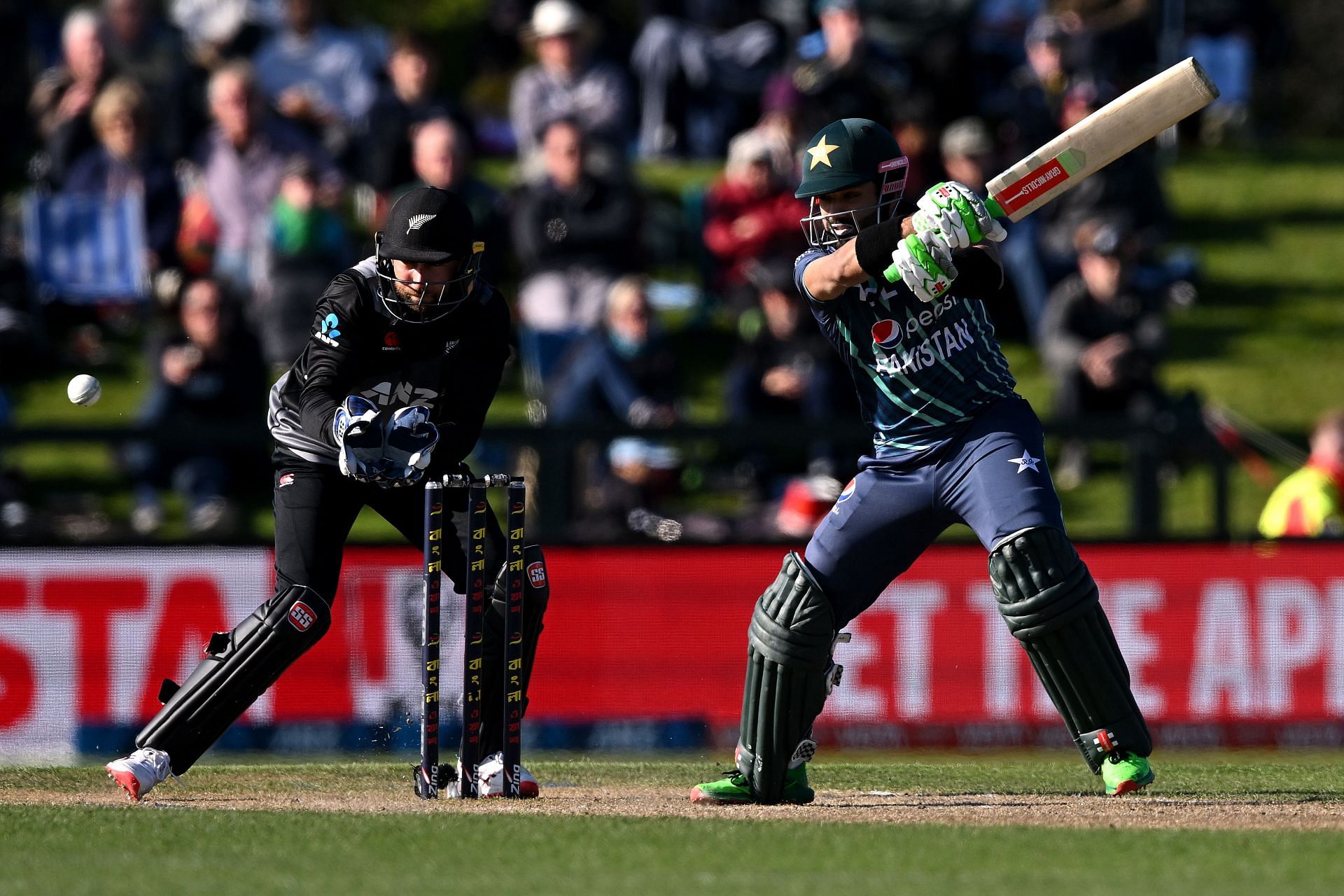 New Zealand v Pakistan: Final - Tri-Series