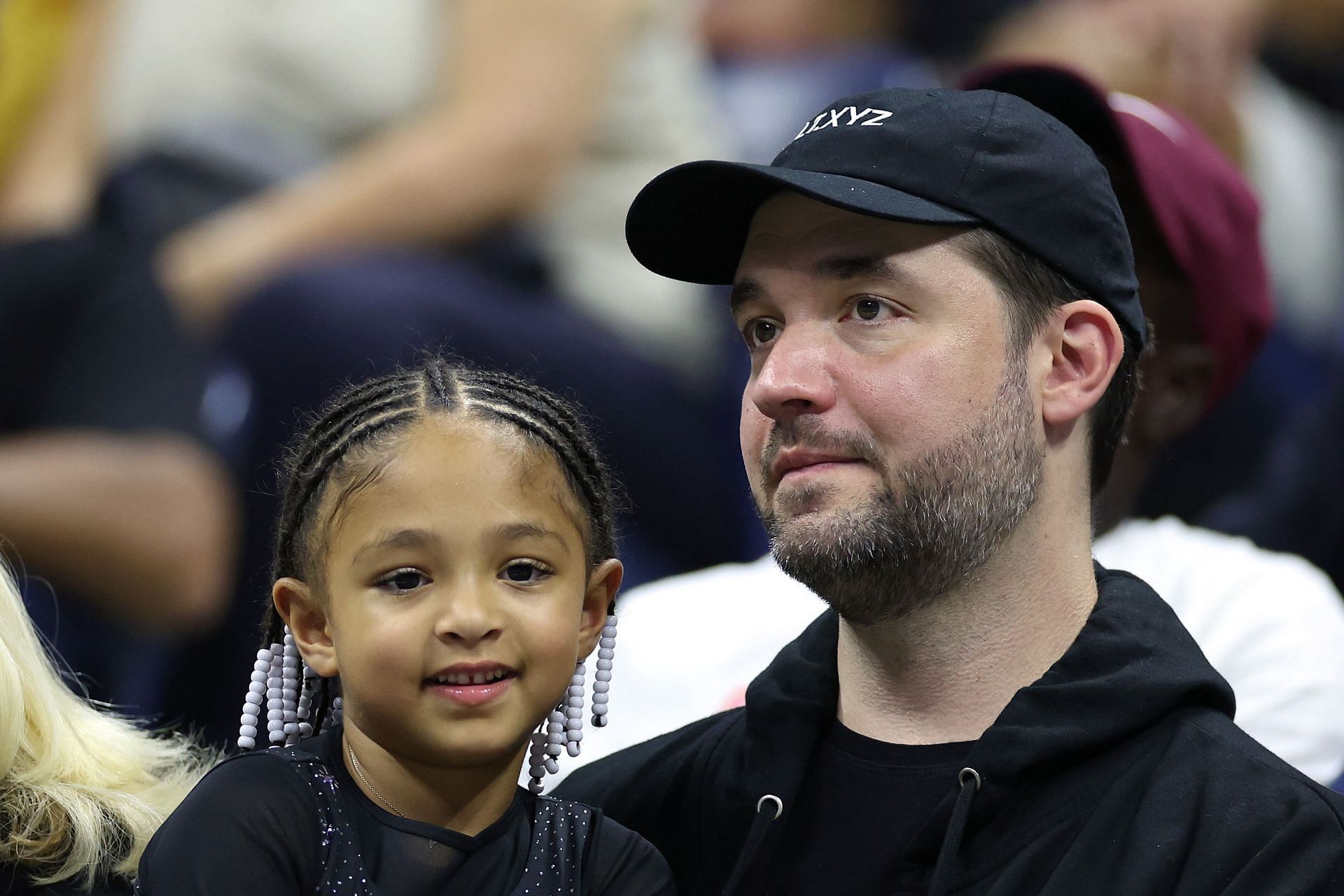 Alexis Olympia Ohanian and Alexis Ohanian cheering for Serena Williams at the 2022 US Open.