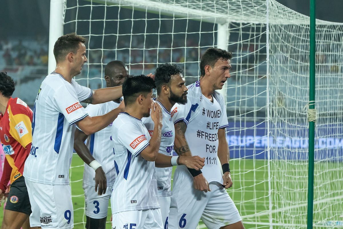 Chennaiyin FC secured a narrow victory after a second-half header from the centre-back Vafa. 