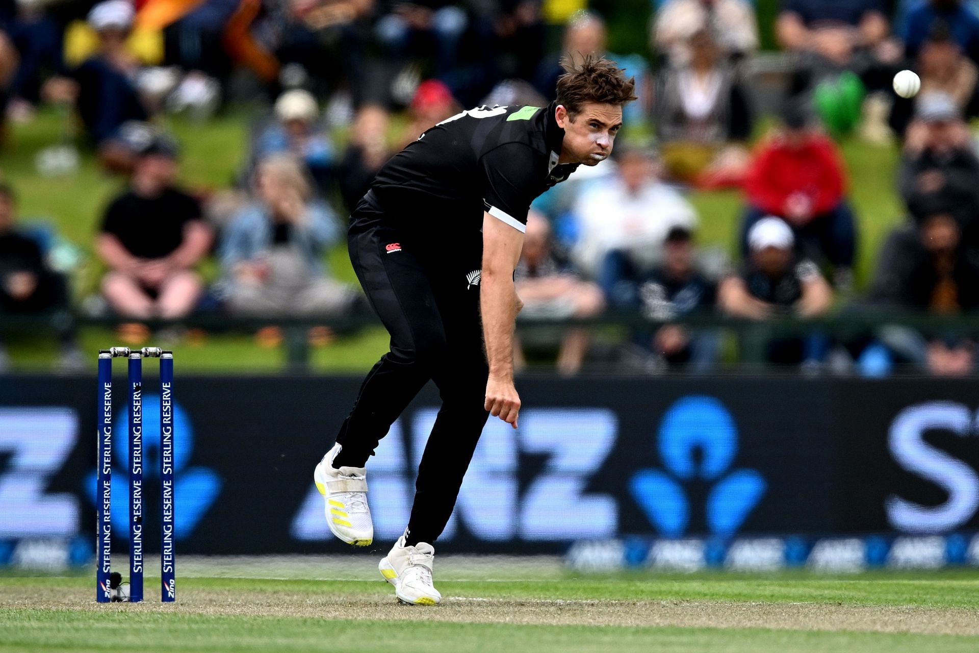Tim Southee bowls during the New Zealand v India - 3rd ODI.