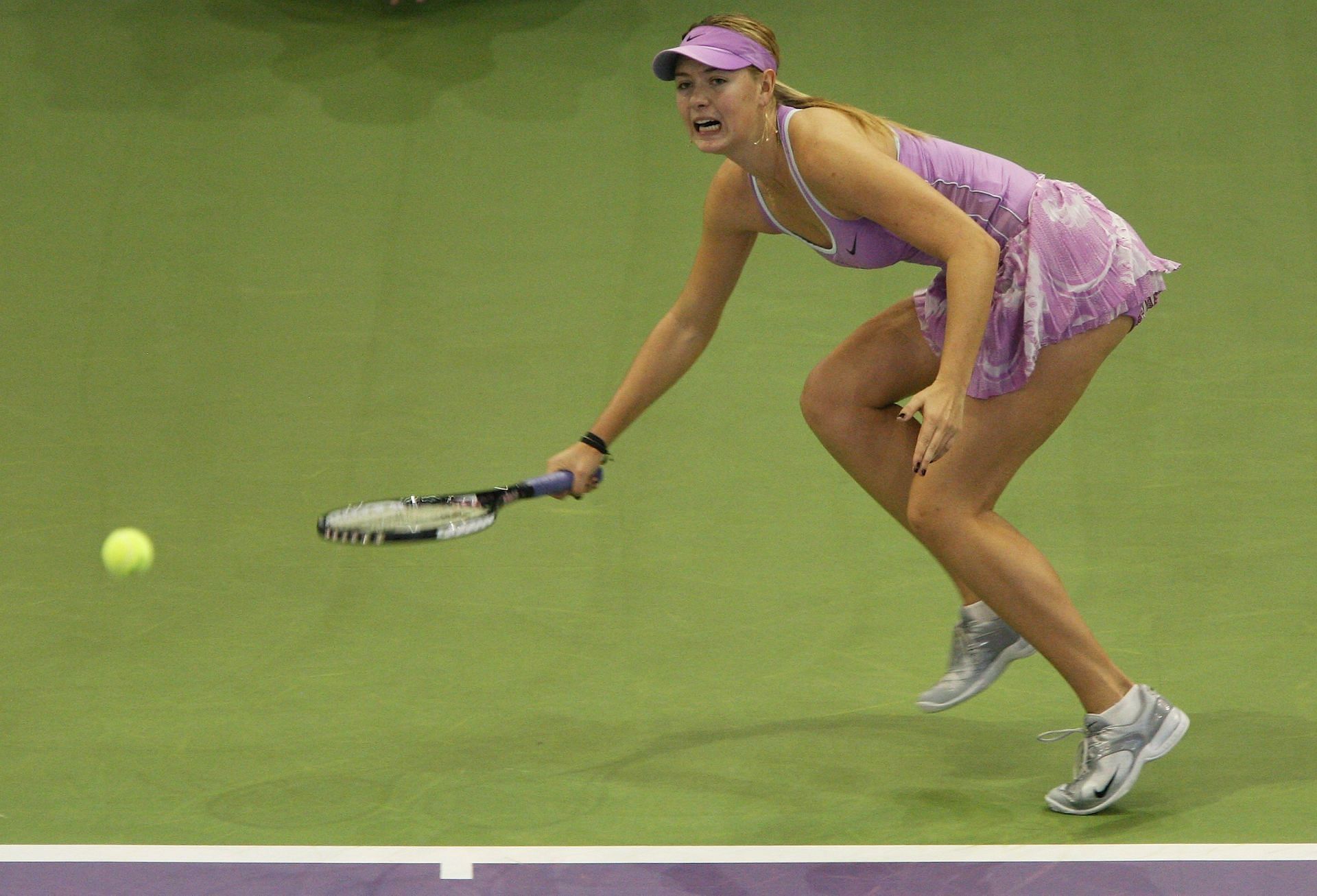 Maria Sharapova in action at the 2006 WTA Tour Championships