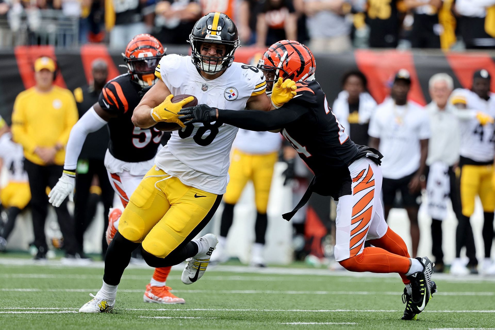 Pittsburgh Steelers v Cincinnati Bengals