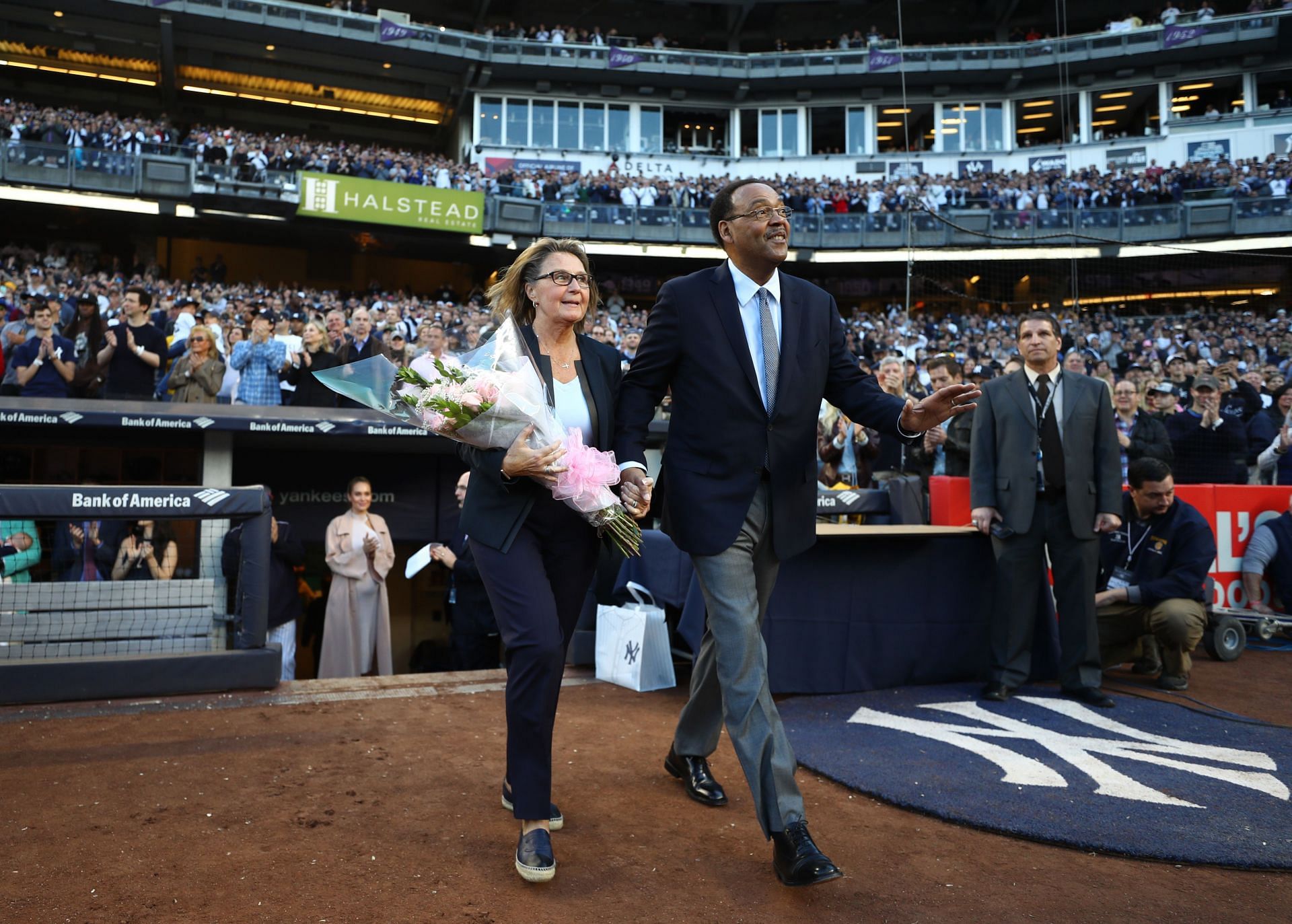 Derek Jeter Kept His Emotions In Check During Final Yankees Game: Photo  3236940, Derek Jeter, Hannah Davis Photos