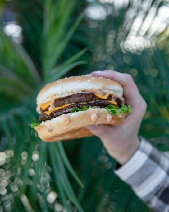 Carl’s Jr. Big Energy Combo items, dates, prices, and all you need to know