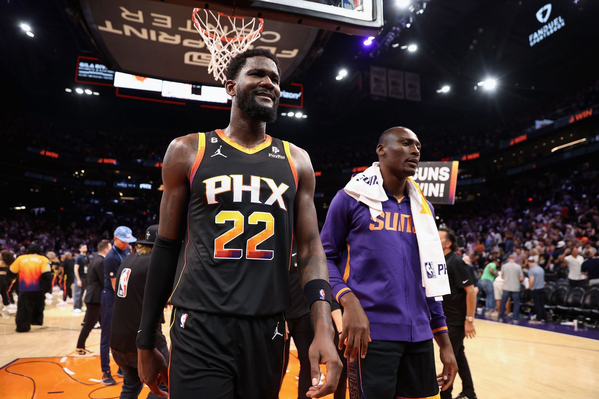 The Phoenix Suns could see their starting center return sooner than expected.