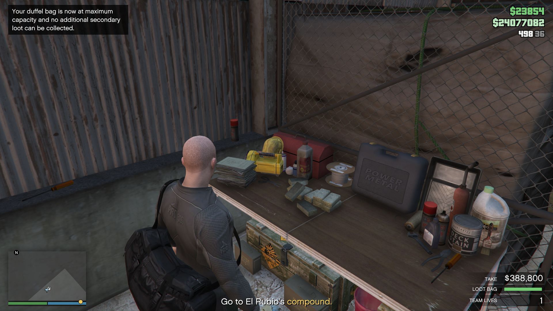 A player with a full loot bag (Image via Rockstar Games)