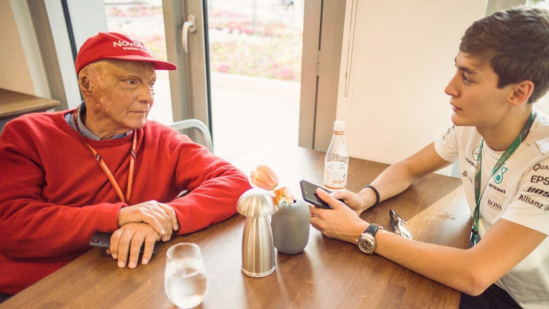 Niki Lauda (Left) and George Russell (Right) in during 2017 F1 Abu Dhabi Grand Prix weekend (Image via @GeorgeRussell63/Twitter)