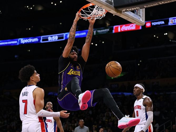 Anthony Davis on LeBron James’ take on his recent performances: “He did say that I'm playing like my old self, so I'm trying to get back into that rhythm”