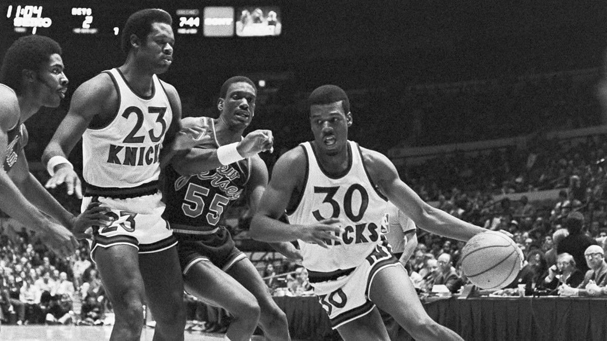Bernard King of the New York Knicks against the New Jersey Nets in 1984