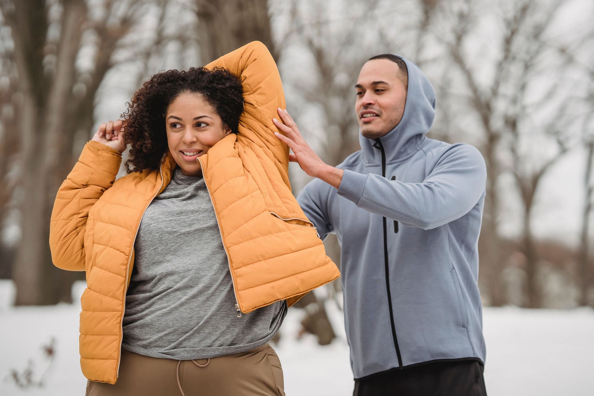 Seek support to fight winter depression (Image via Pexels/Julia Larson)