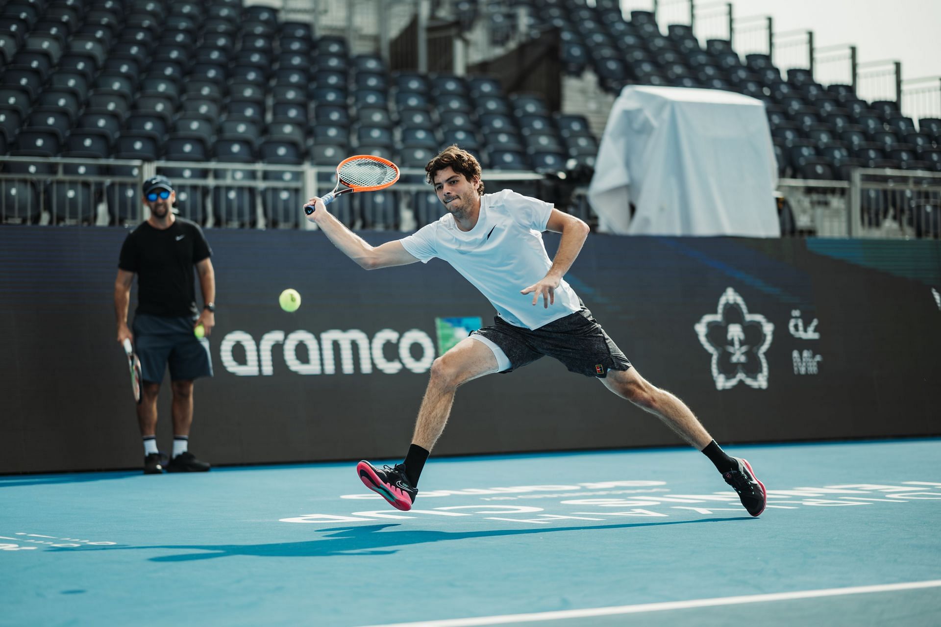 Taylor Fritz in a practice session at the 2022 Diriyah Tennis Cup