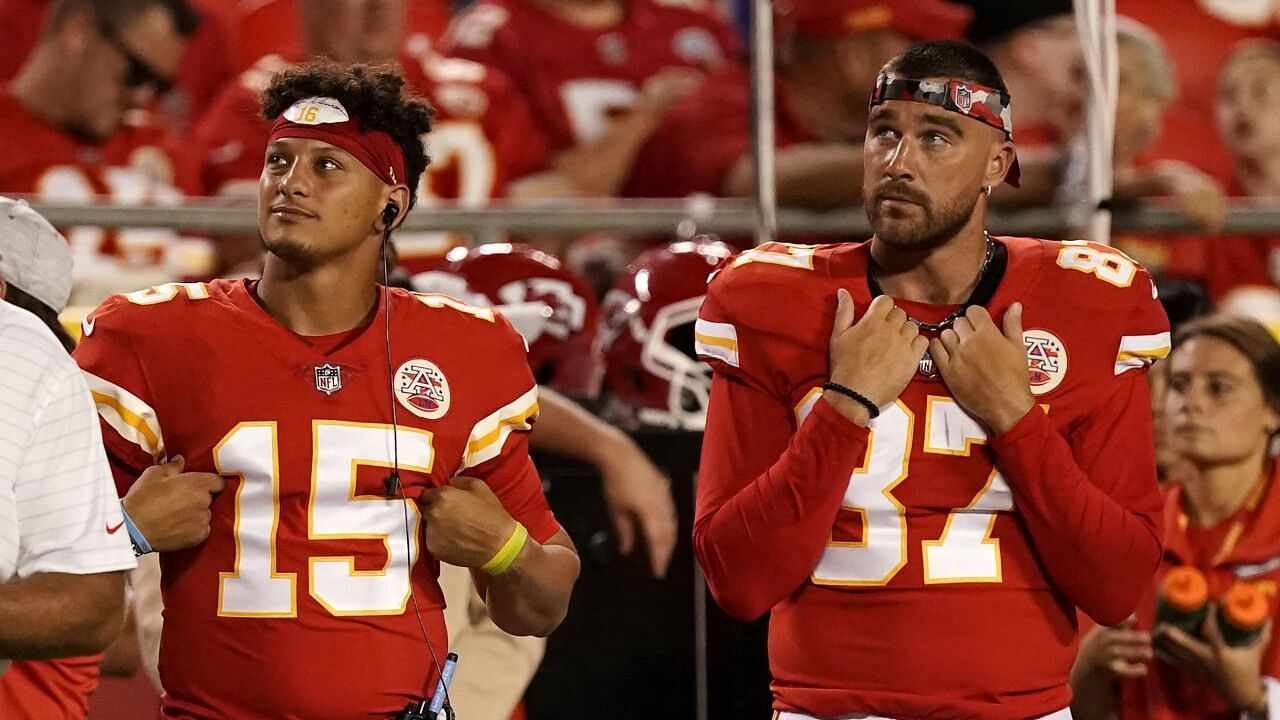 (L-to-R) Patrick Mahomes and Travis Kelce