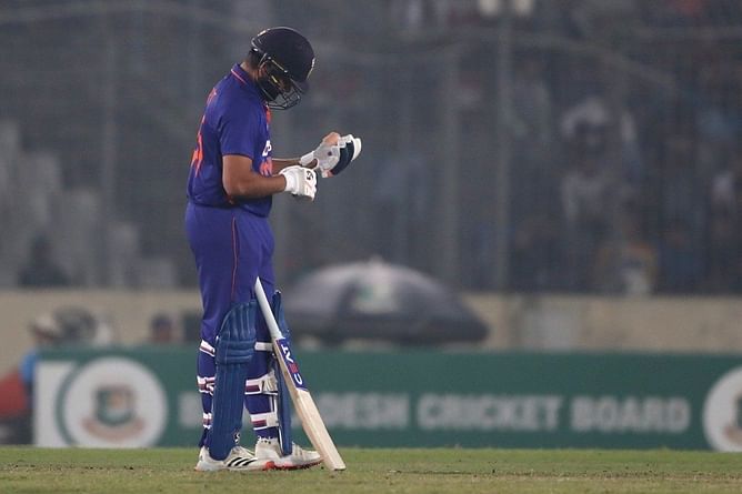 “Rohit Sharma will miss the 3rd ODI, he will fly back to Mumbai to consult an expert” - Rahul Dravid