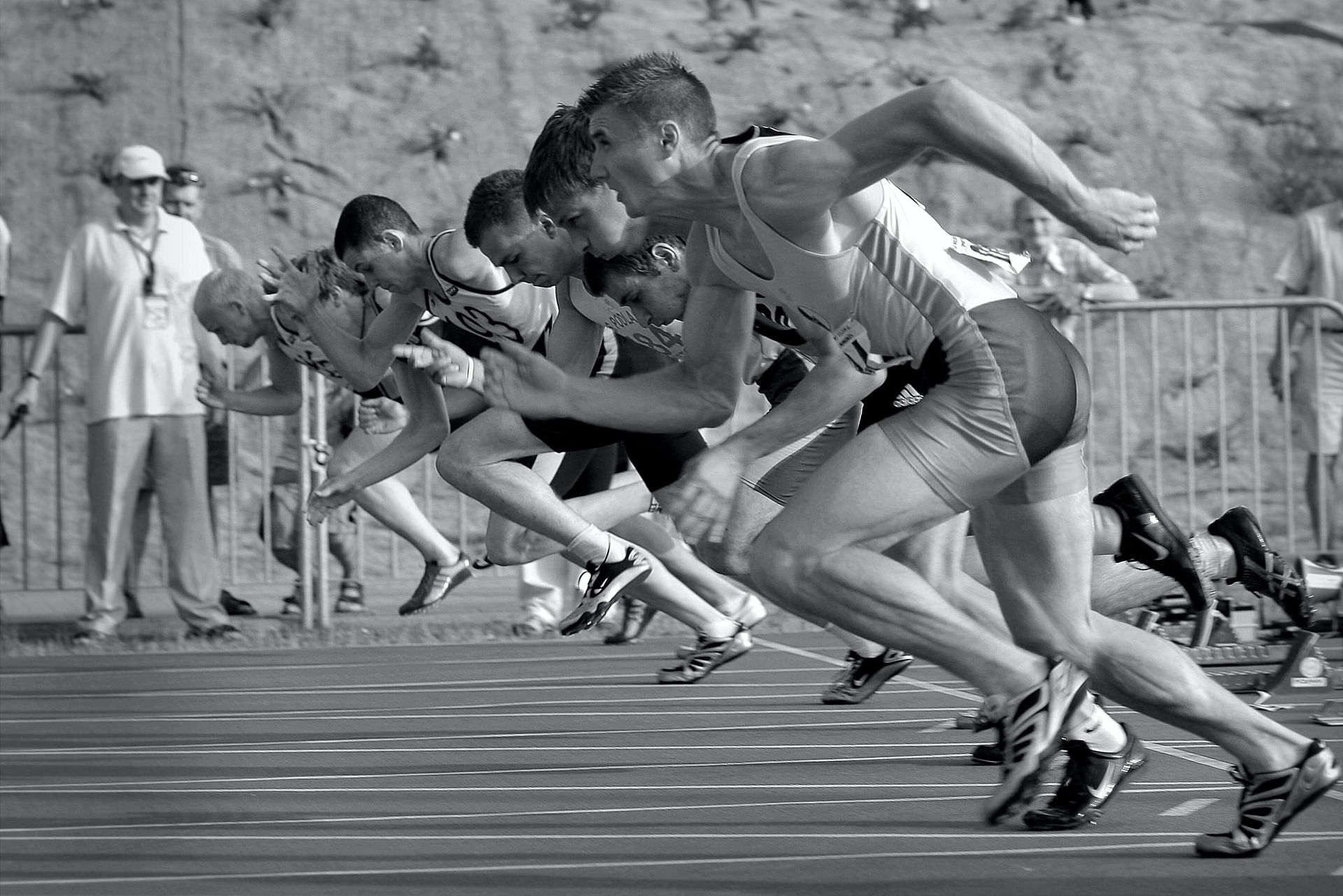 How To Run Faster: 5 Best Ways To Increase Your Speed (Image via Pexels)